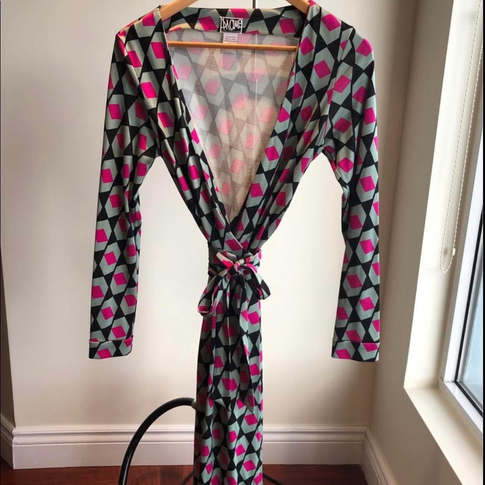Diane Von Furstenberg wrap dress size 6 - Picture 1 of 5